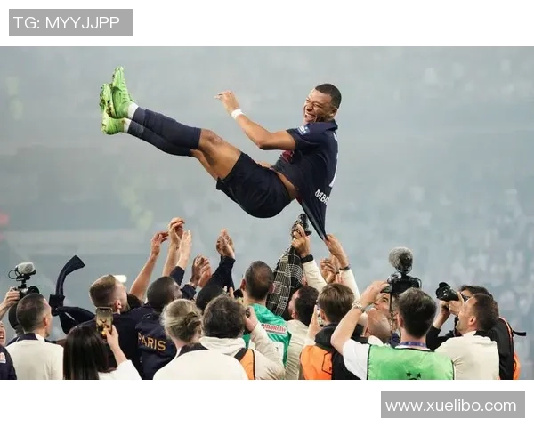 全球足球巨星专属经典庆祝动作集锦 各大球员独特风格展示