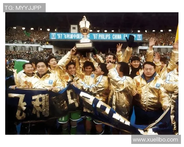 纵观足坛群星荣耀巅峰细数世界足球巨星夺冠奖杯数量